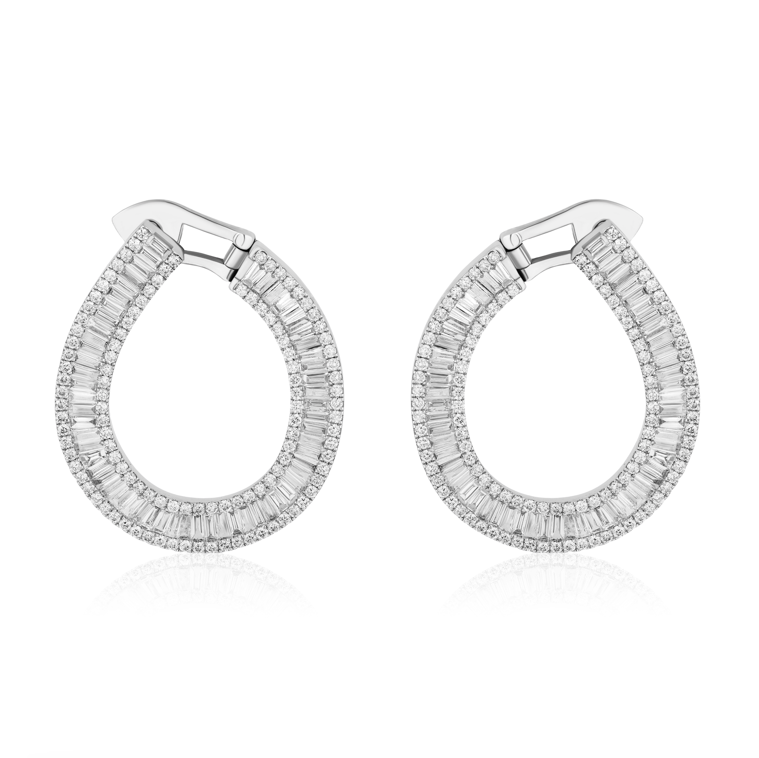 Front Facing Illusion Hoops